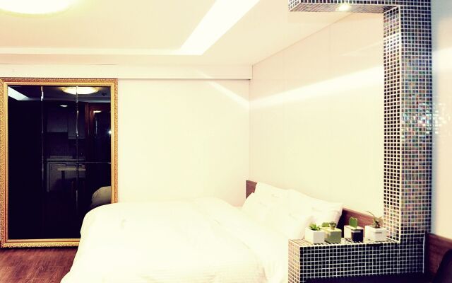 Haeundae WA Hotel