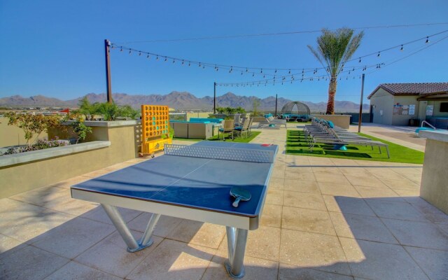 Rooftop Pool-Close 2 Shops-Dining-C4419