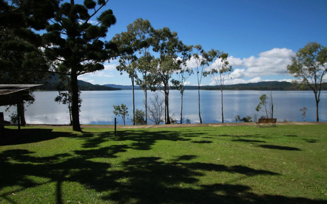 Tinaroo Lake Resort