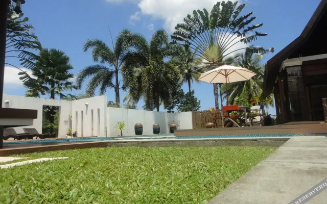 De Chom Villa