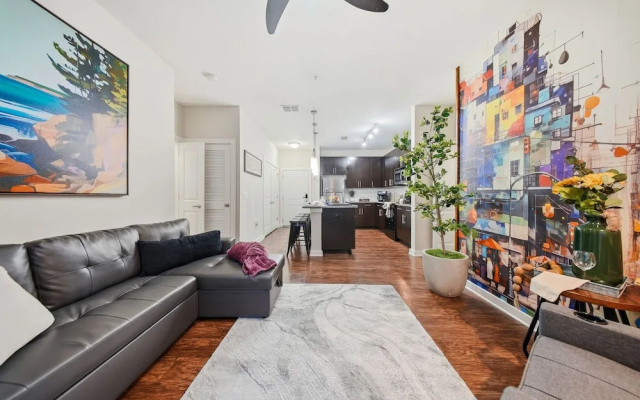 Chic 2BR w Pool Pet-friendly Unit 14