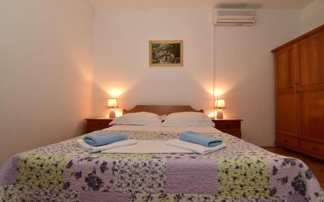Apartments Dobrinic