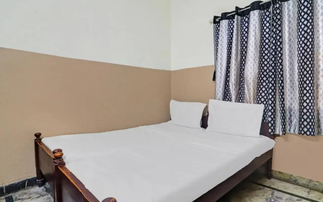 Spot On 804524 Sri Sai Lohith Lodge