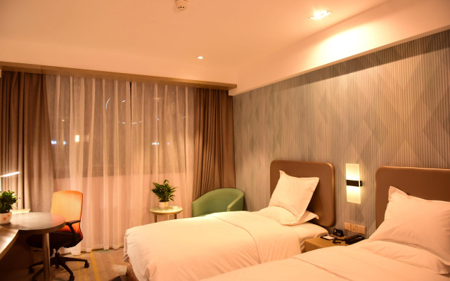 Holiday Inn Express Lhasa Potala Square