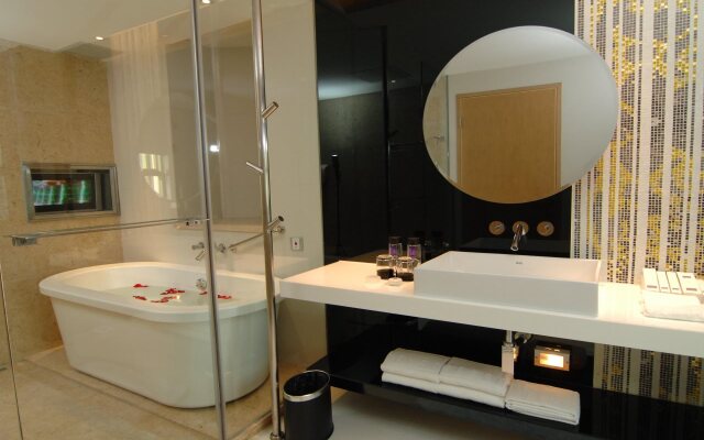 Zense Hotel
