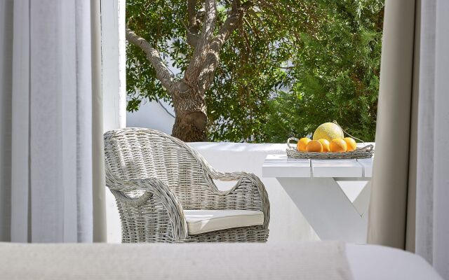 Delmar Apartments & Suites - Delmar Collection