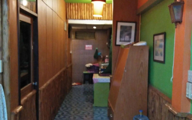 Lanta House - Adults Only