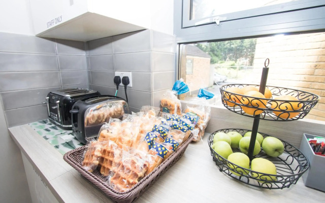 Westciti Caroco Aparthotel