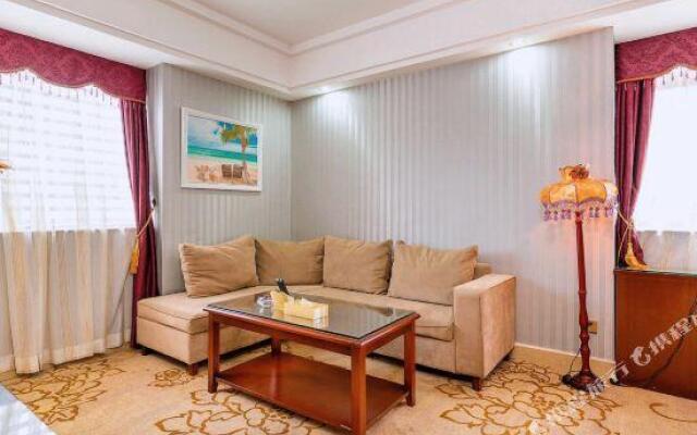 Gold Silver Dragon Hotel