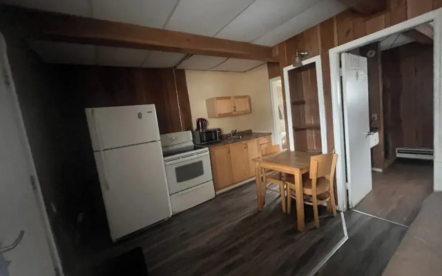 Caravan Motel