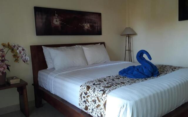 Adi House Homestay