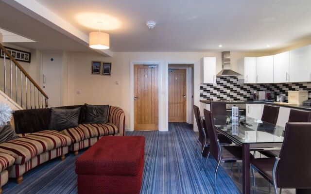 Marine Apartment
