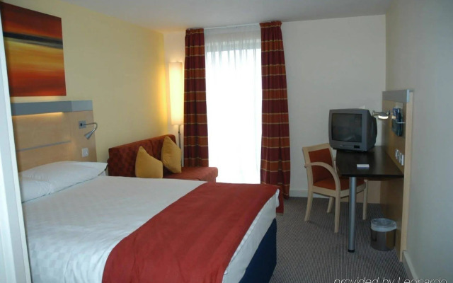 Holiday Inn Express Hotel Dublin Airport by IHG