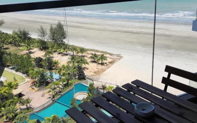 OmbakTimurbay Seafront Residence