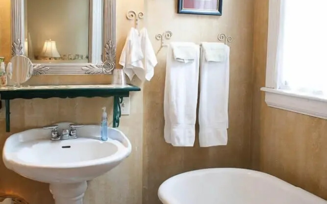 Moon River Bed and Breakfast