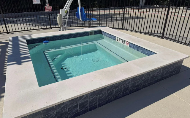 Comfort Inn & Suites Huntsville Near University