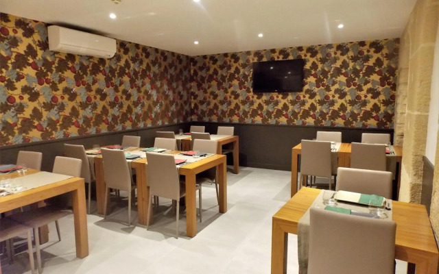 Hotel Excelsior Batignolles