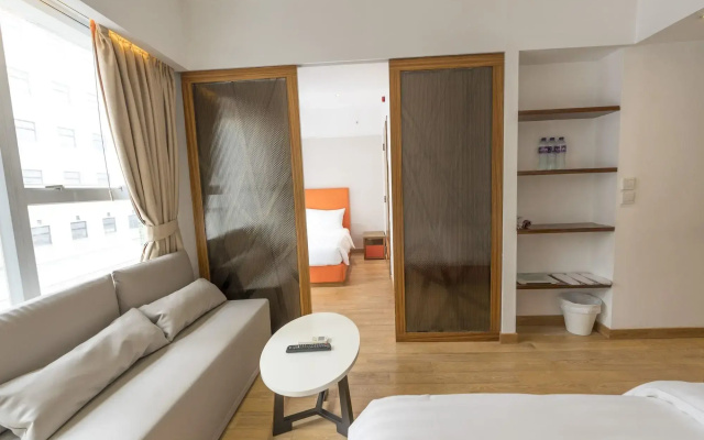 Homy Residence