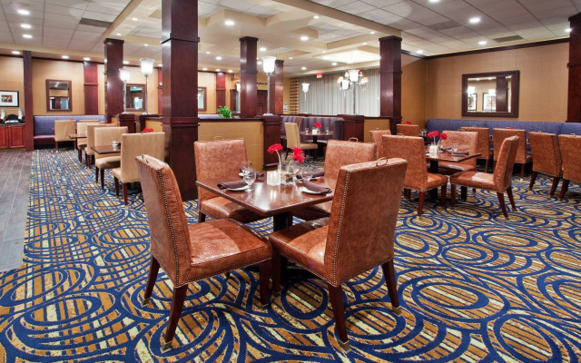 Ramada by Wyndham Cleveland Independence