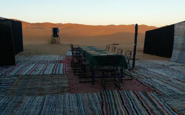 Merzouga Camp And Hostel