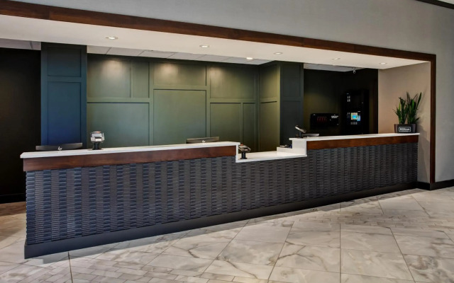 DoubleTree by Hilton Lansing