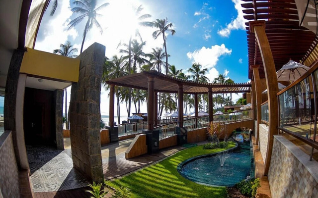 Genus Beach Hotel