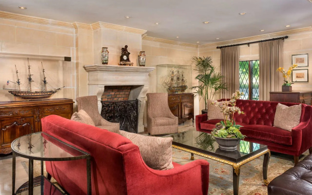 Ayres Hotel Costa Mesa/Newport Beach