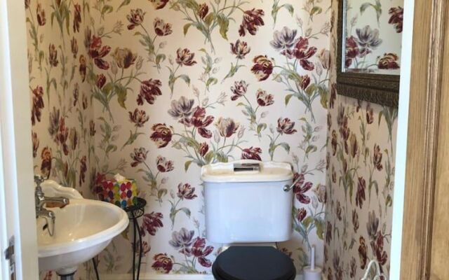 Lillium House