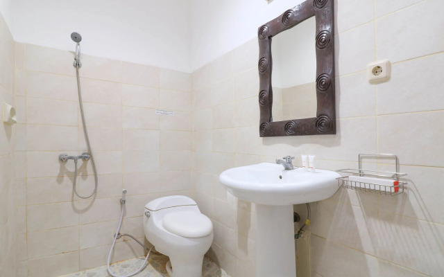 Capital O 1666 Grand Pudjawan Hotel Near Kuta Beach