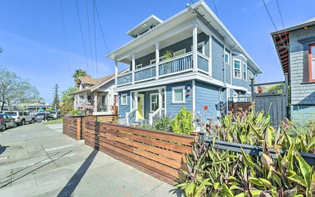 Sunny Oakland Retreat w/ Patio & Cute Garden!