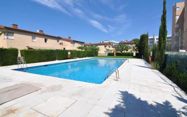 RNET - Port Estrella - 18 Roses Costa Brava