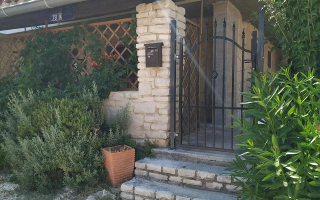 Studio Apartment Posavec