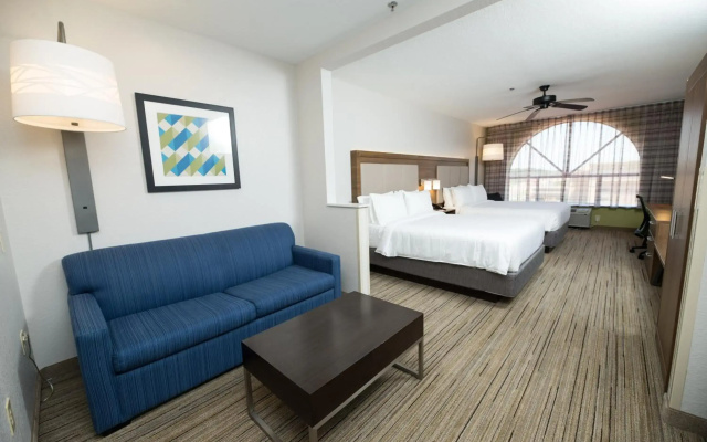 Holiday Inn Express Clinton by IHG