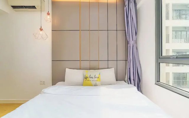 Modern Apartment - Garden Gate