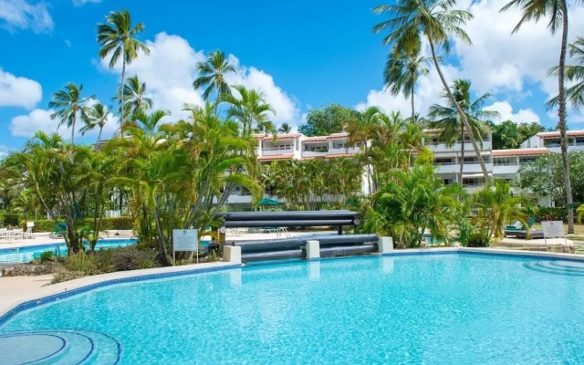 Glitter Bay Estate 414 1 Bedroom Apts