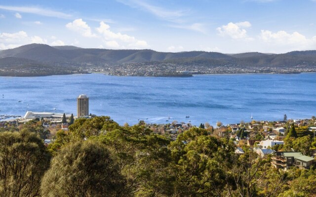 Spectacular Views - 5 Bedroom House