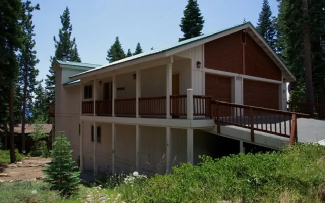 Perfect Fit 4 Br home by RedAwning