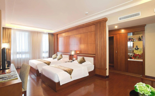 Nhat Ha L'Opera Hotel