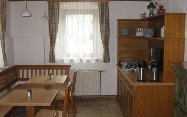 Camping & Pension Au an der Donau