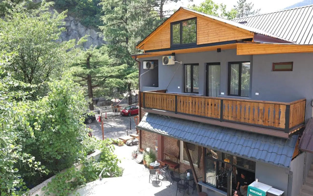 Guest House Nua