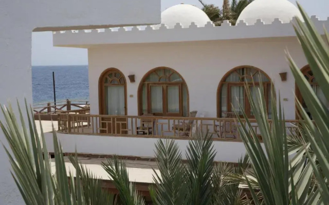 Shams Hotel & Dive Centre
