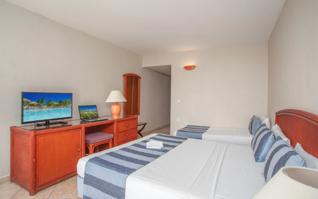 Zenitude Hotel Residences Le Salako