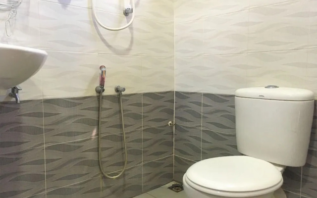 SPOT ON 89796 D'noor Budget Inn