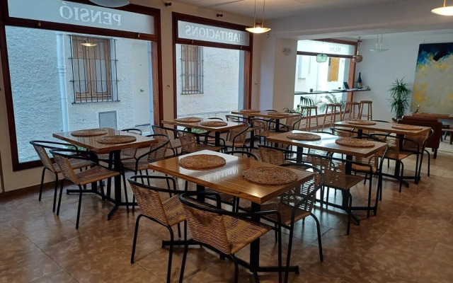 Hostal Sol y Sombra