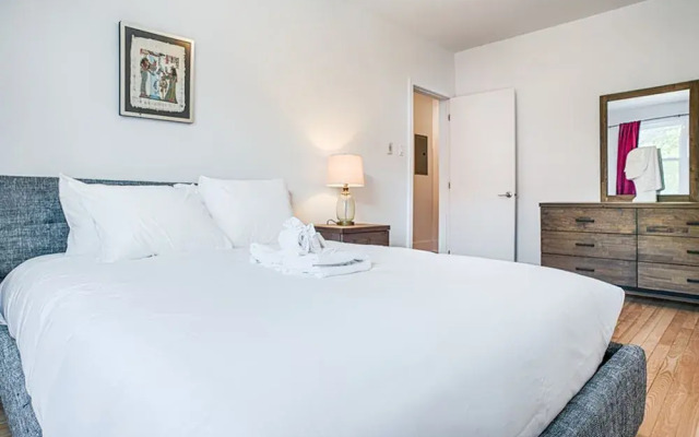 Serene 3br In Cote Des Neiges By Sonder