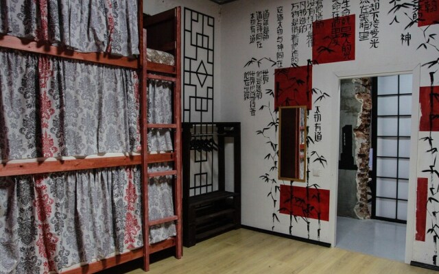 LoftWorld - Hostel