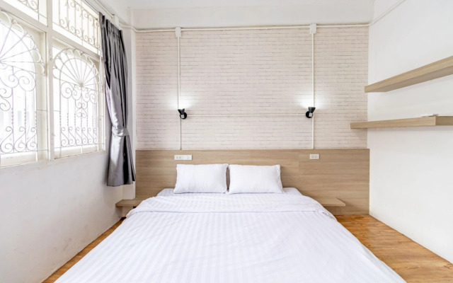 Ze Residence Bang Aor