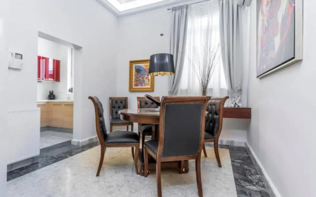 Arhondiko Apartment VS Rhodes Town