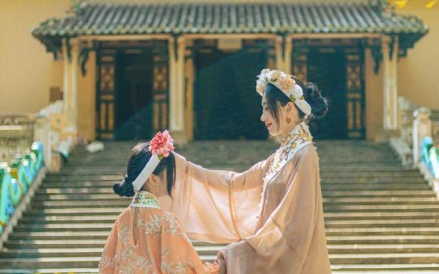 Sheraton Saigon Grand Opera Hotel