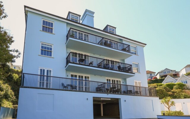 15 Combehaven